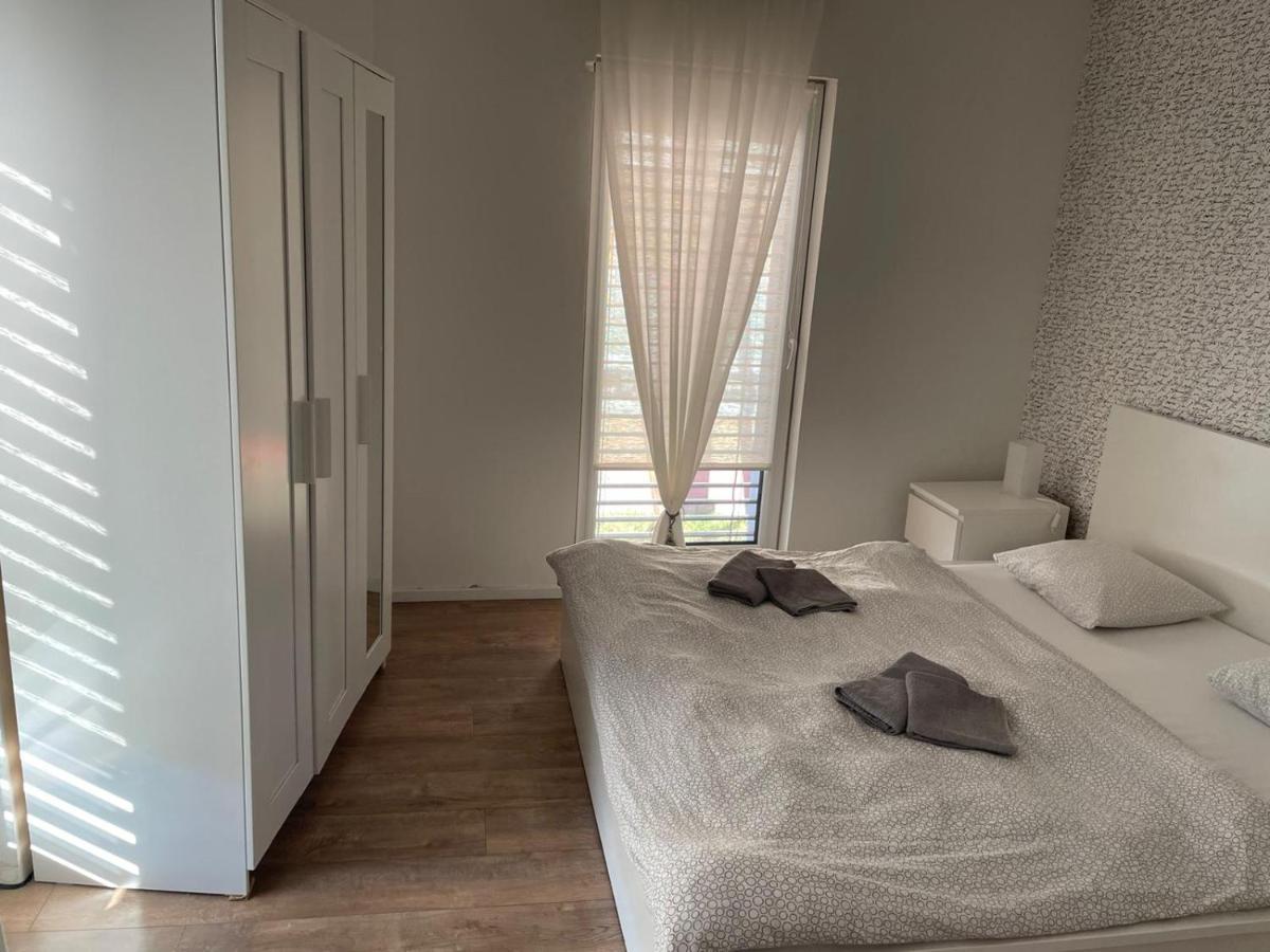 Apartman V Centre Michaloviec Michalovce Bagian luar foto